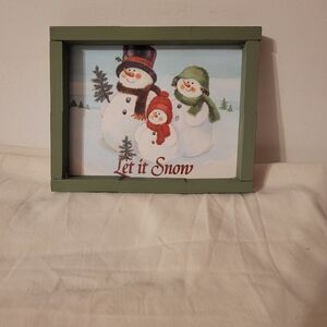 Charming Snowman Trio Wall Art with Green Frame